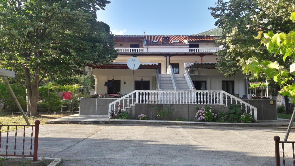 Apartamento Vuko I Magdalena Midzor Petrovac Exterior foto